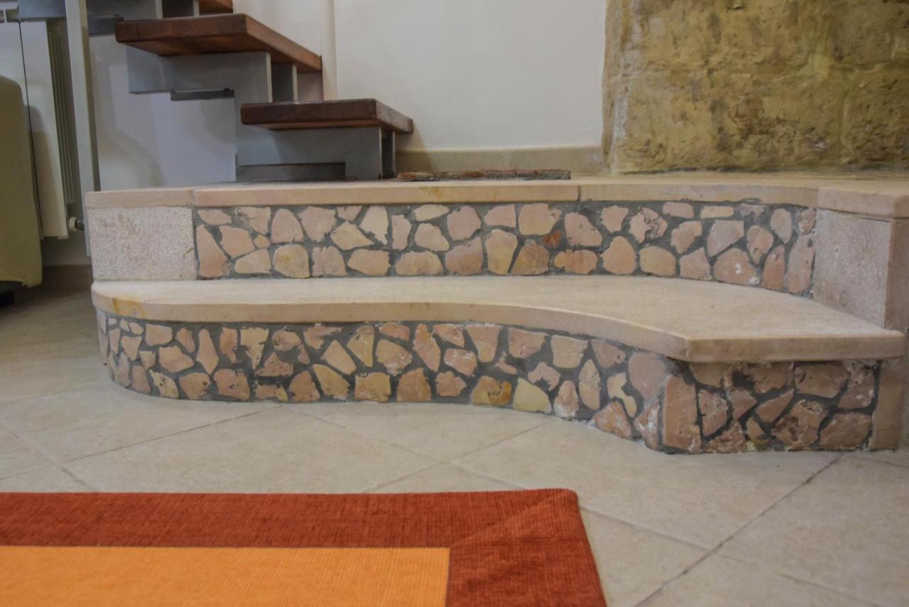 Ferrante D'Aragona Rooms Lecce Bagian luar foto