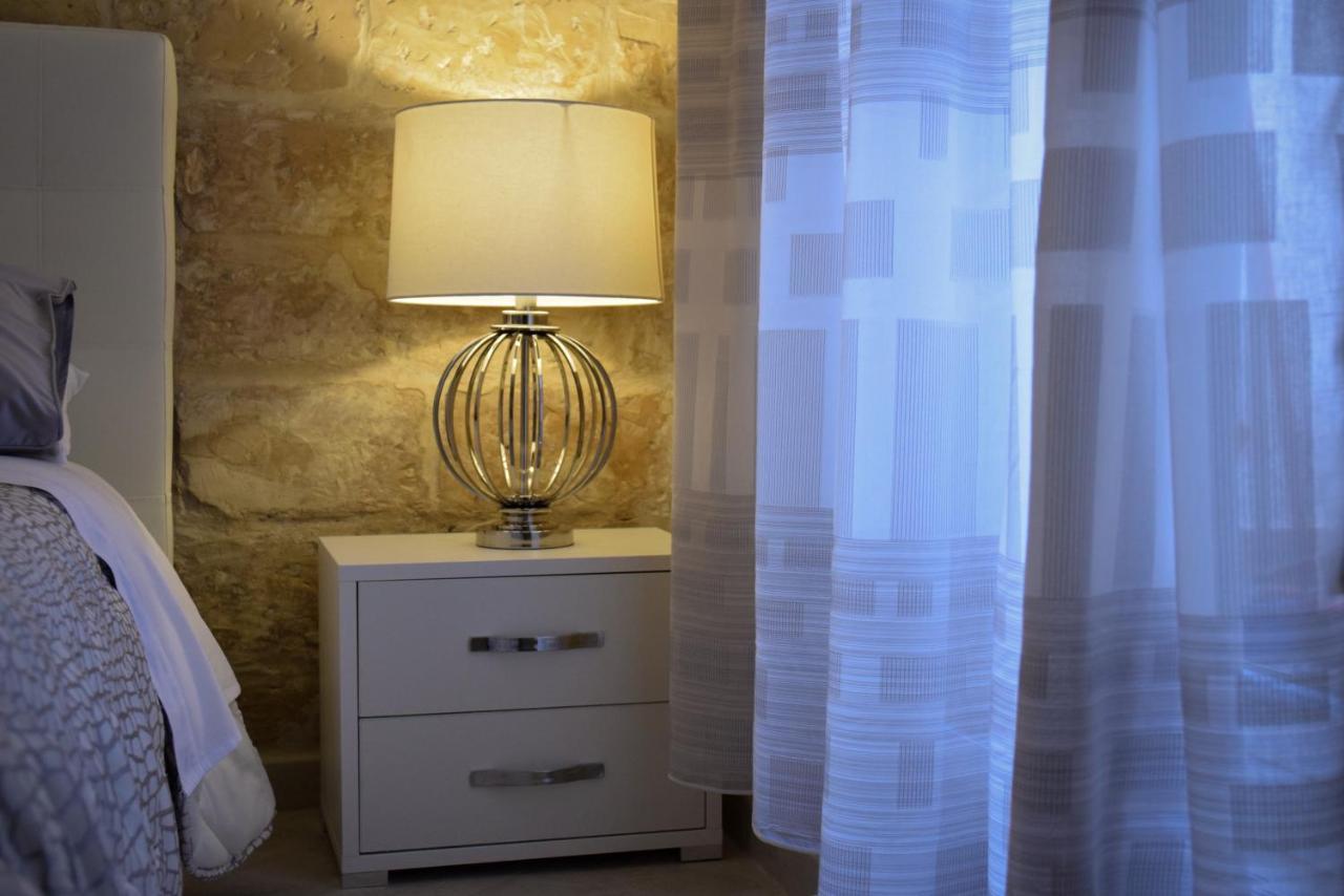 Ferrante D'Aragona Rooms Lecce Bagian luar foto