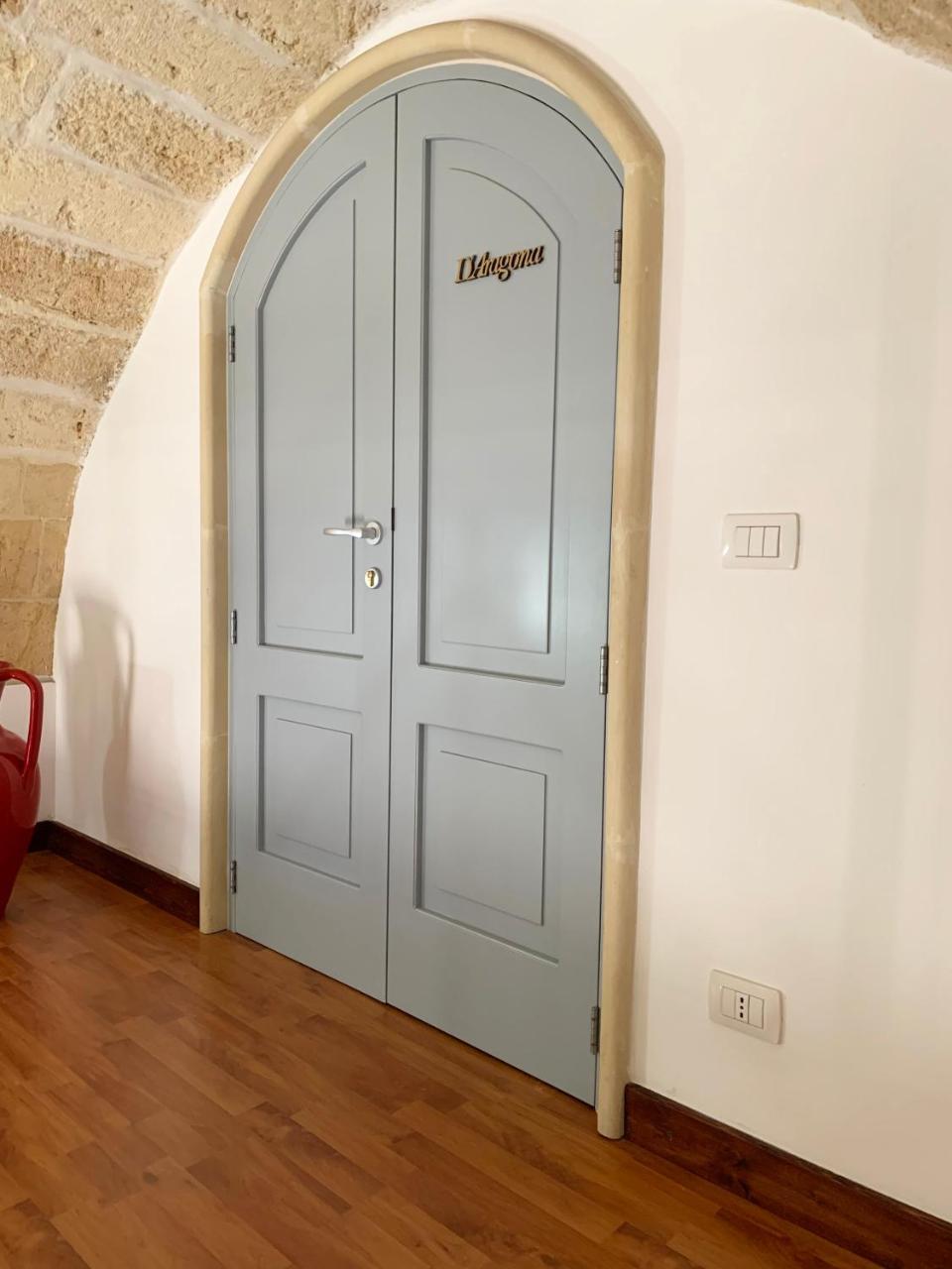 Ferrante D'Aragona Rooms Lecce Bagian luar foto