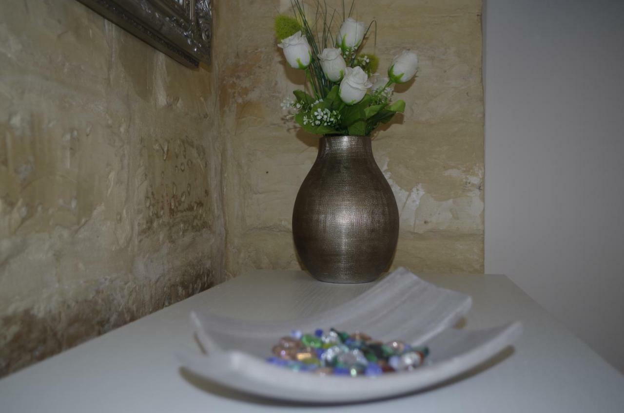 Ferrante D'Aragona Rooms Lecce Bagian luar foto